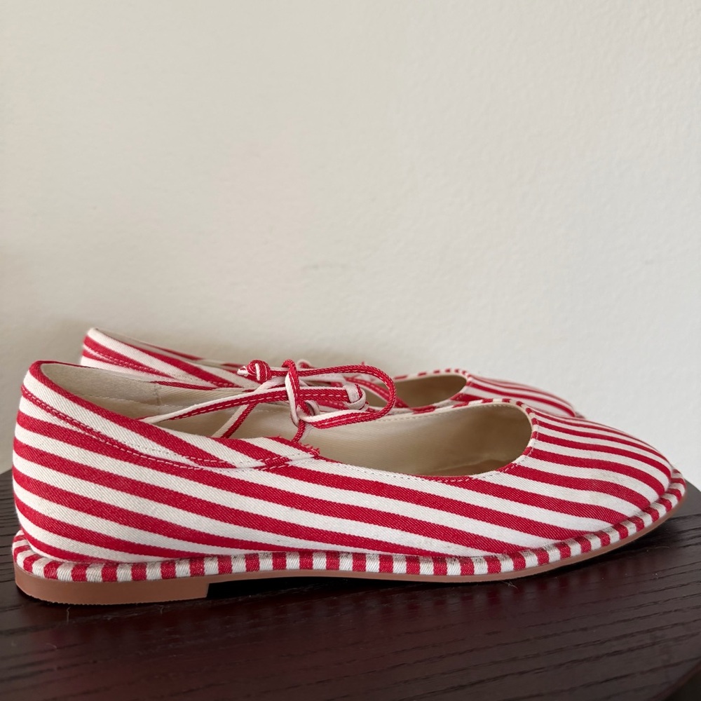 Red & White Striped Women's Ballet Flats - Picture 4 of 6
